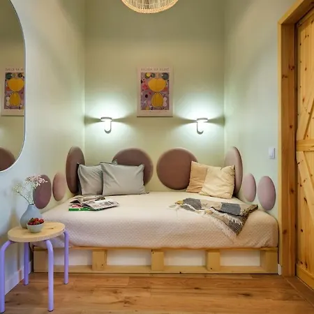 Crocus Narrow / Kochanowskiego Cracovia